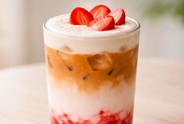 Iced Strawberry Cream Latte Recipe