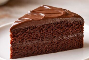 One-Bowl Chocolate-Mayonnaise Cake Recipe